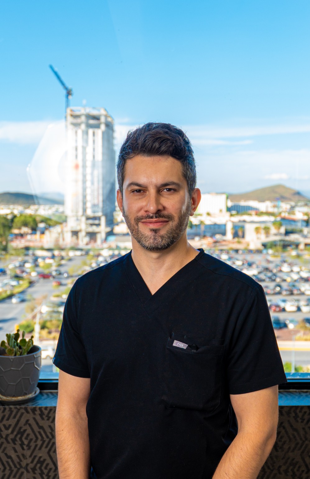 Dr. Jorge González, traumatólogo y ortopedista en Saltillo