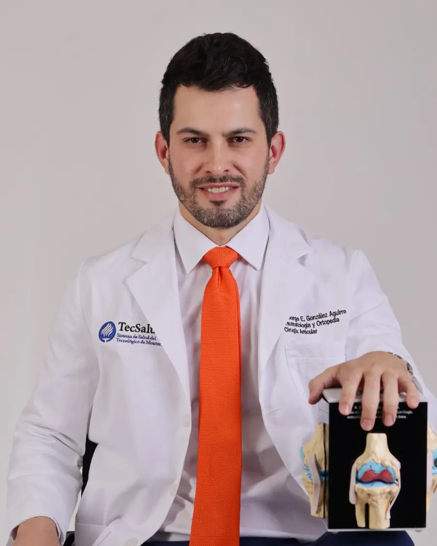 Dr. Jorge González, traumatólogo y ortopedista en Saltillo
